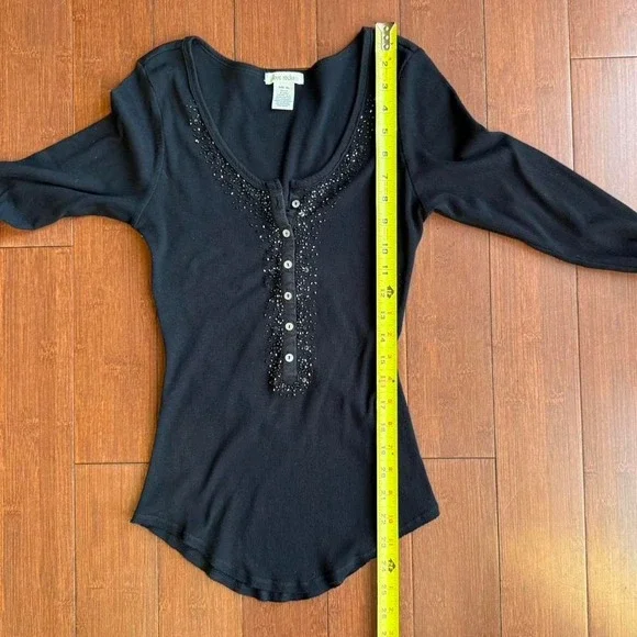 Black Long Sleeve‎ Henley Top w/ Beaded Neckline - Picture 6 of 6